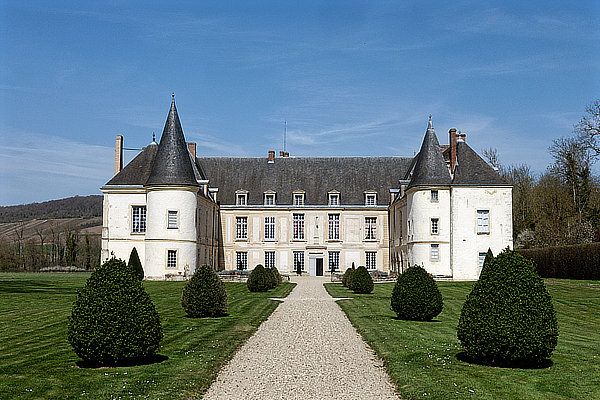 Condé-en-Brie Castle